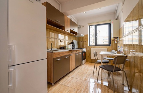 Militari Apartamento | Spacious 1BR Apartment, 15 min from the City Center