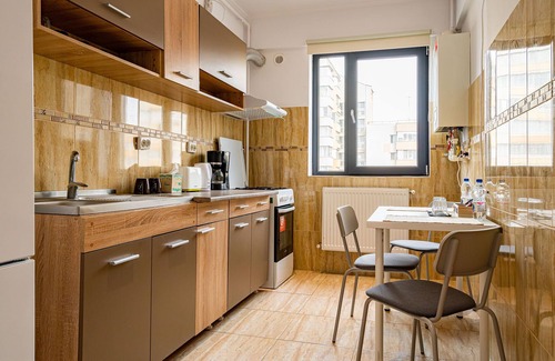 Militari Apartamento | Spacious 1BR Apartment, 15 min from the City Center