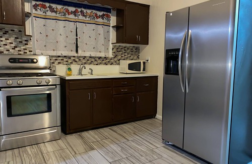 Hillside Apartamento | Spacious 1BR Apt Mins to NYC/EWR!
