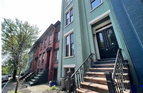Mansion Area Apartamento | ★SPACIOUS 1BR Apt w/ Character 10ft Ceilings W/D!★