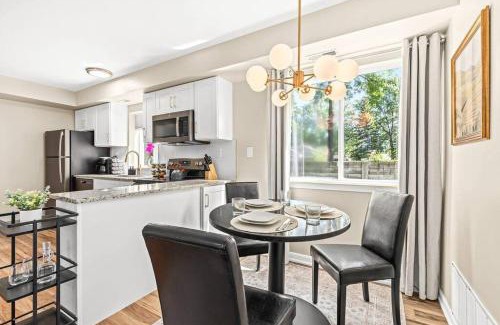 Roseville Apartamento | Spacious 1BR Flat, Workspace, King Bed