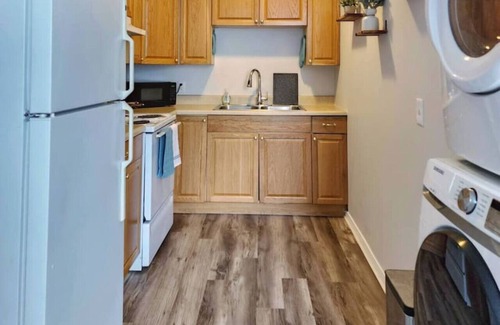 Indian Orchard Casa | Spacious 1BR Hideaway | Relax & Unwind