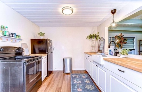 Trailer Estates Apartamento | Blue Heron Inn: 1/1 apt| pet friendly | Six miles to IMG