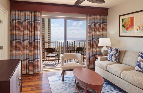 Waikiki Complejo | Spacious 1BR Premier Suite at Grand Waikikian – Aloha Comfort in Waikiki