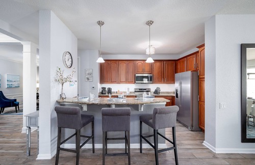 Florida Central Atlantic Coast Condominio | "La Vista" Lake View Deluxe Condo junto a la casa club en Vista Cay para 8/10 personas