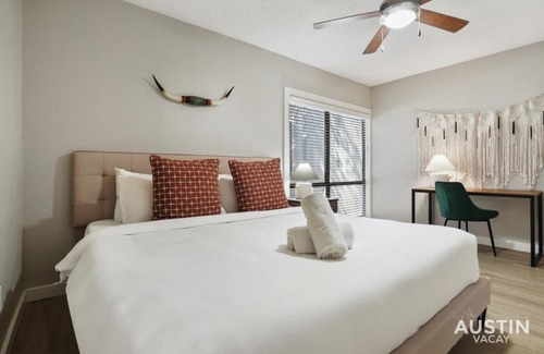Brentwood Apartamento | Spacious 2 Apt Combo Sleeps 12 Pool and Pets