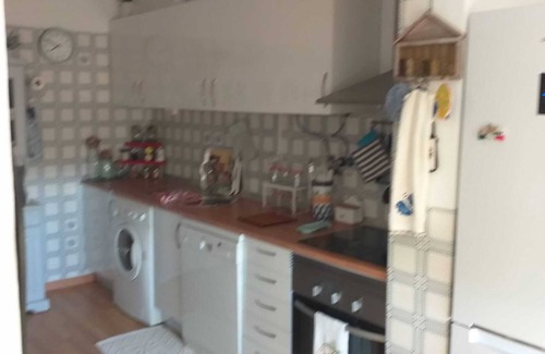Portimao Apartamento | SPACIOUS 2 BED & 2 BATH CLOSE TO FABULOUS BEACHES
