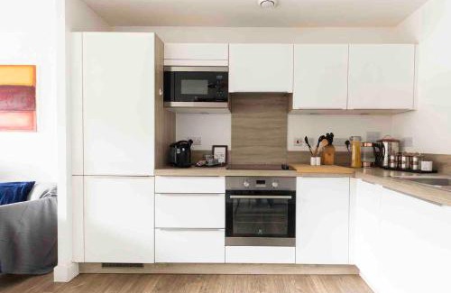 Coldharbour Apartamento | Spacious 2 Bed Apartment in Central Location