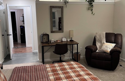 Lupton City Apartamento | Spacious 2-bedroom apartment in Signal Mountain only 15 minutes from downtown!