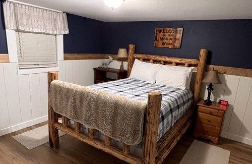 Roseau Apartamento | Spacious 2 bedroom 1 bath basement apartment in Gray House on the Hill