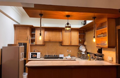 Islamabad Apartamento | Spacious 2-bedroom apartment with WiFi, AC in beautiful Islamabad