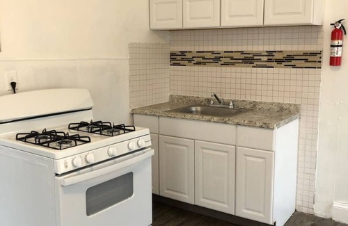 Paterson Apartamento | Spacious 2 bedroom apartment with 1 bathroom and private street entrance