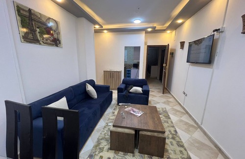 Village Road Apartamento | Spacious 2-Bedroom Apartment