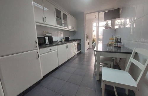 Madalena Apartamento | Spacious 2-bedroom apartment near the sea in enjoyable Vila Nova De Gaia