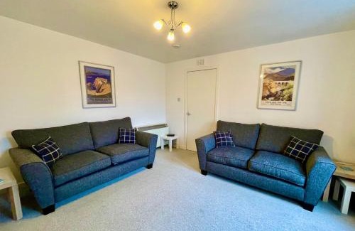 Cullen Casa | Spacious 2 Bedroom Home in Picturesque Cullen