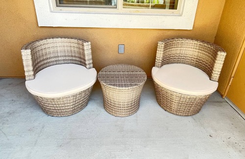 Camarillo Apartamento | Spacious 2 bedroom on ground floor at Downtown Camarillo