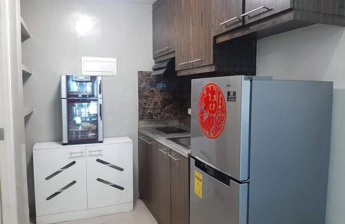 Wack-Wack Greenhills Apartamento | Spacious 2 Bedroom Unit with Pool