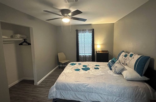 Alta Vista Casa | Spacious 2 Bedroom Apartment in the Heart of San Antonio