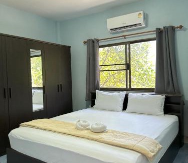 Thong Chai Casa | Spacious 2-bedroom villa near beach