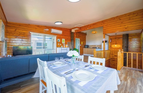 Whangarei Casa | Spacious 2-Bedroom with Stunning Balcony Views (Shared Amentities)