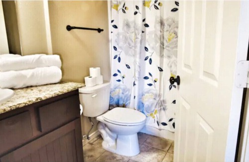 Wellborn Casa | Spacious - 2 BR & 2 BA - Mins from TAMU