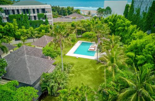 Petitenget Casa | Spacious 2 Villas combined 9 bedrooms 2 pools