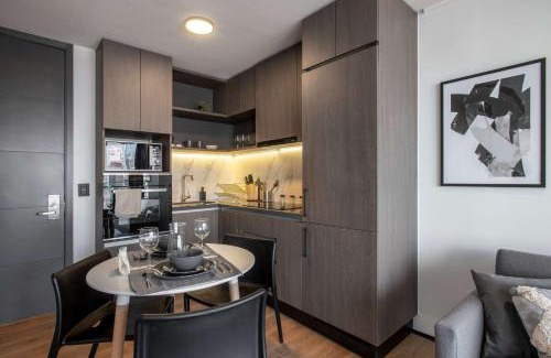 El Golf Apartamento | Spacious 2B apartment steps from Escuela Militar