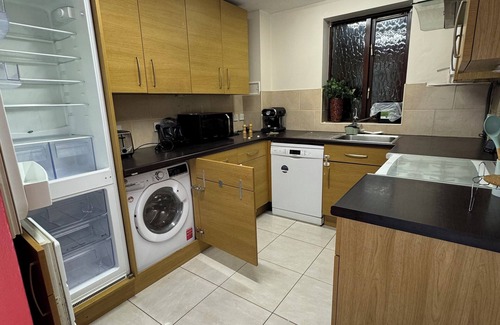 Fairfield Apartamento | Spacious 2bed flat in East Croydon, perfect for families, groups/bis travelers.