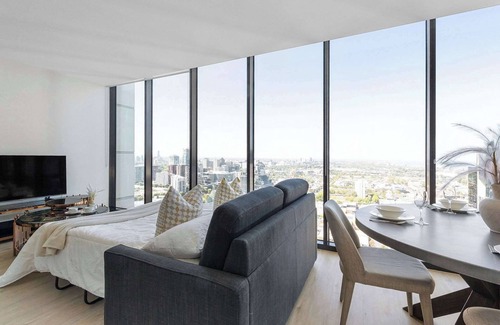 Southbank Apartamento | Spacious 2BR City Apt, Panoramic Views & Parking