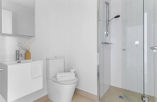 Southbank Apartamento | Spacious 2BR City Apt, Panoramic Views & Parking