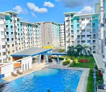 Luzon Apartamento | Spacious 2BR Condo at Seawind Condominiums