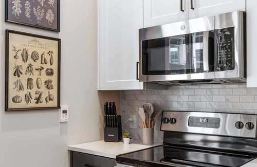 Downtown Cincinnati Apartamento | Spacious 2BR CozySuites OTR Downtown #10