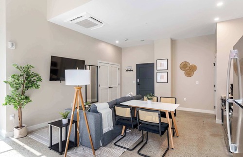Downtown Cincinnati Apartamento | Spacious 2BR CozySuites OTR Downtown #12