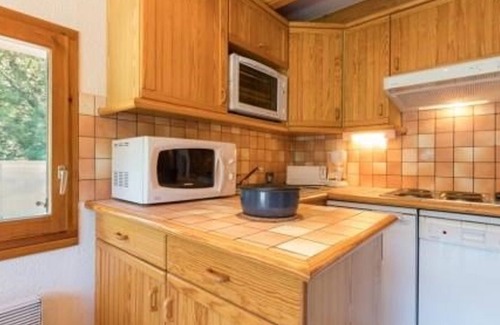 La Salle-les-Alpes Apartamento | Dúplex acogedor para 6 en Villeneuve, cerca de pistas, balcón soleado y garaje