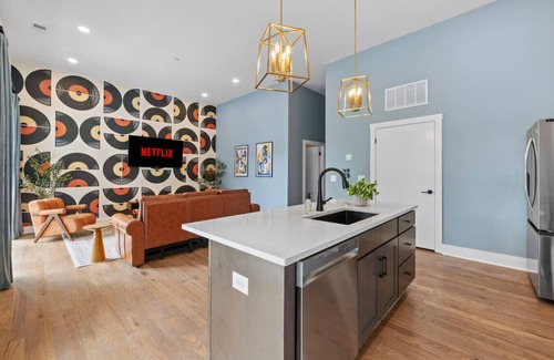 Talbot's Corner Apartamento | Spacious 2BR for Families | Close to Honky Tonks!