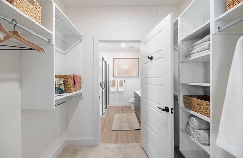 Downtown Houston Apartamento | Spacious 2BR Luxury Home @ Walkable to Downtown Skyline Views