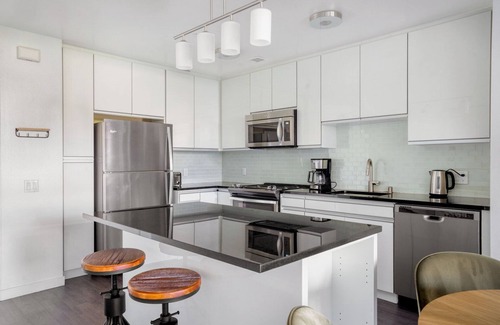 Mission Bay Apartamento | Spacious 2BR Mission Bay w/ Gym, near Caltrain by Blueground
