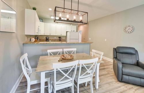 Carolina Forest Condominio | Spacious 2BR Villa w/ Pool + Golf Views | Sleeps 10