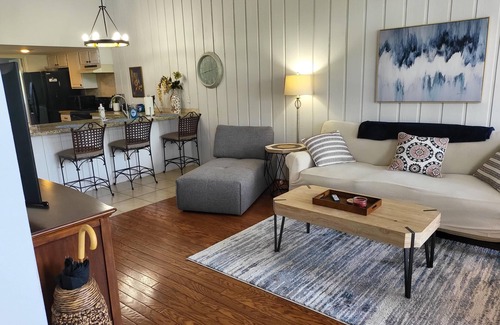 April Sound Casa | Spacious 3/2 on the 2nd green at April Sounds red golf course
