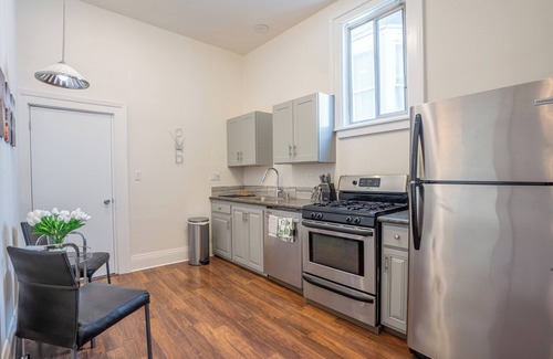 Lower Haight Apartamento | Spacious 3 Bd 2 Ba w/Bonus Room, Laundry in Central Hayes Valley, Pet Friendly