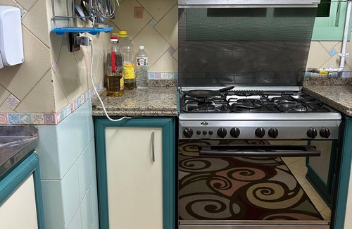 Nasr City Apartamento | Spacious 3-bedroom apartment with AC, WiFi in Nasr City, Near Landmarks
