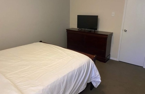 College Park Casa | Spacious 3 bed/2 bath House in The Woodlands, TX