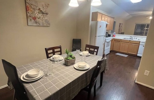 College Park Casa | Spacious 3 Bed/2Bath House in Conroe