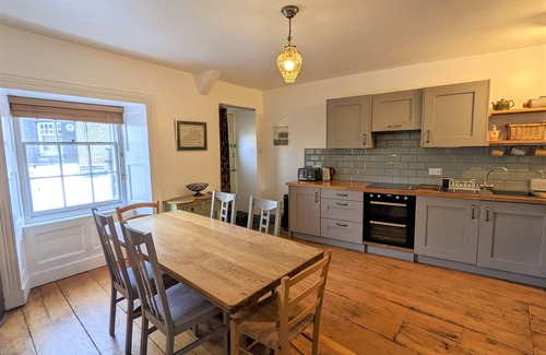 Harlech Apartamento | Spacious 3 bed apartment with castle view