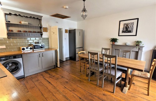 Harlech Apartamento | Spacious 3 bed apartment with castle view