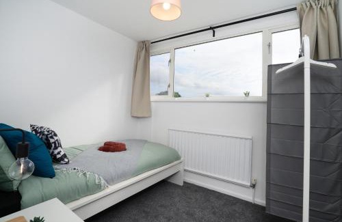 Washington Casa | Spacious - 3 Bed - Free Parking