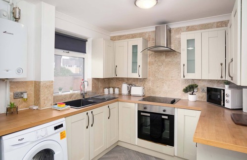 Washington Casa | Spacious - 3 Bed - Free Parking