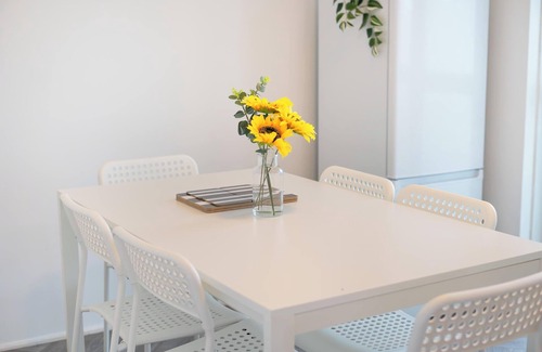 Washington Casa | Spacious - 3 Bed - Free Parking