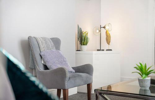 South Shields Casa | Spacious 3-Bed Home in South Shields, Sleeps 8