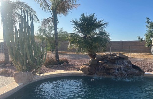 Wittmann Casa | Spacious 3-Bed Home with Office, Pool, Spa & Horse Amenities